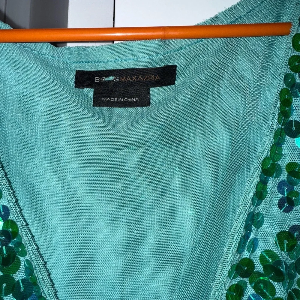 Elegant Green Sequin Dress - Picture 3 of 5